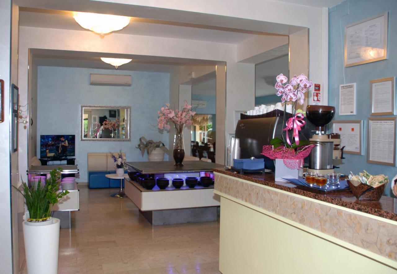 Albergo Villa Miraggio ريميني المظهر الخارجي الصورة