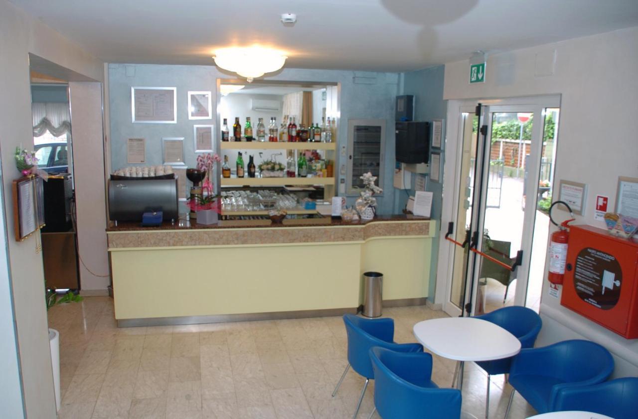 Albergo Villa Miraggio ريميني المظهر الخارجي الصورة